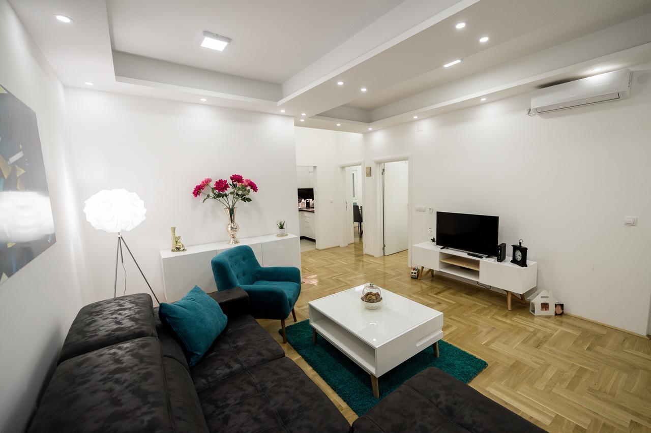 Centar Lux Apartment Arandjelovac Exterior foto