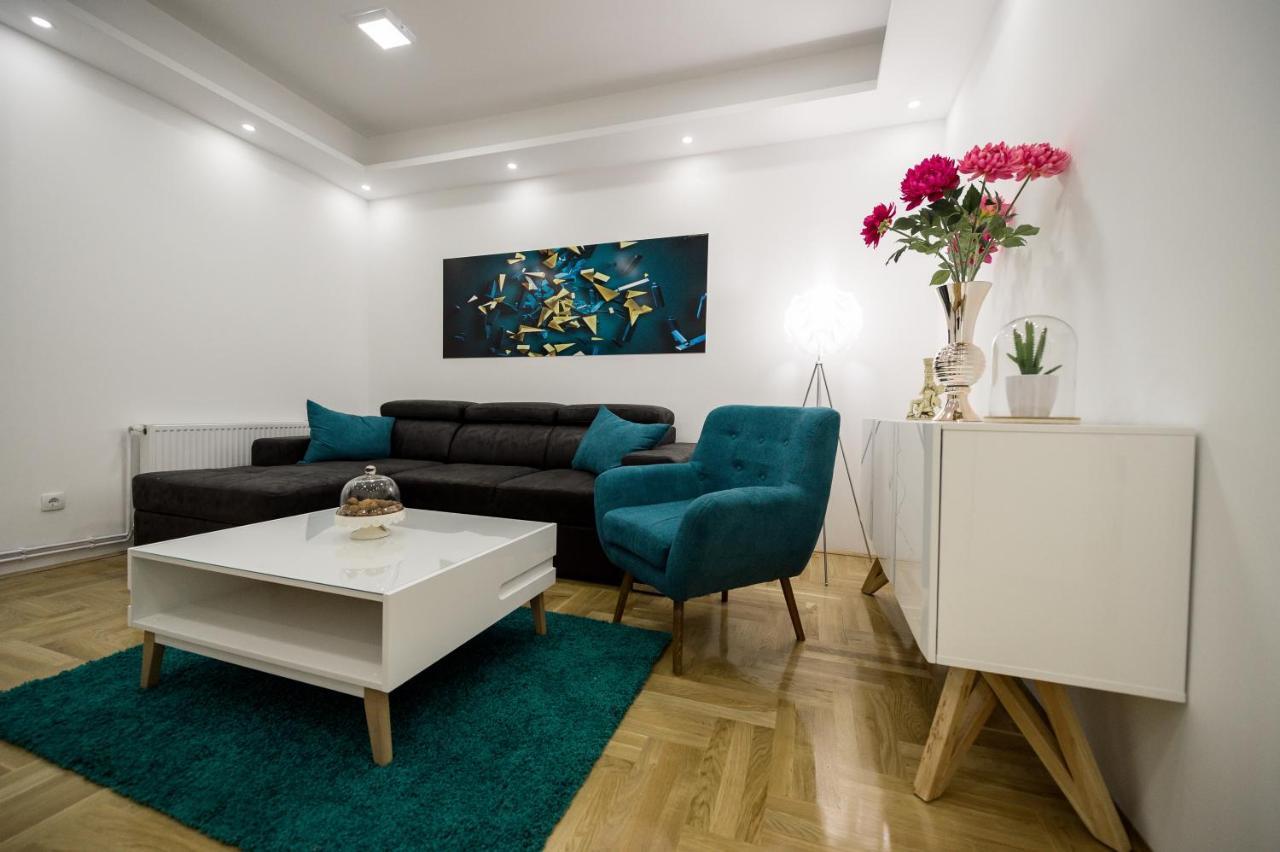 Centar Lux Apartment Arandjelovac Exterior foto