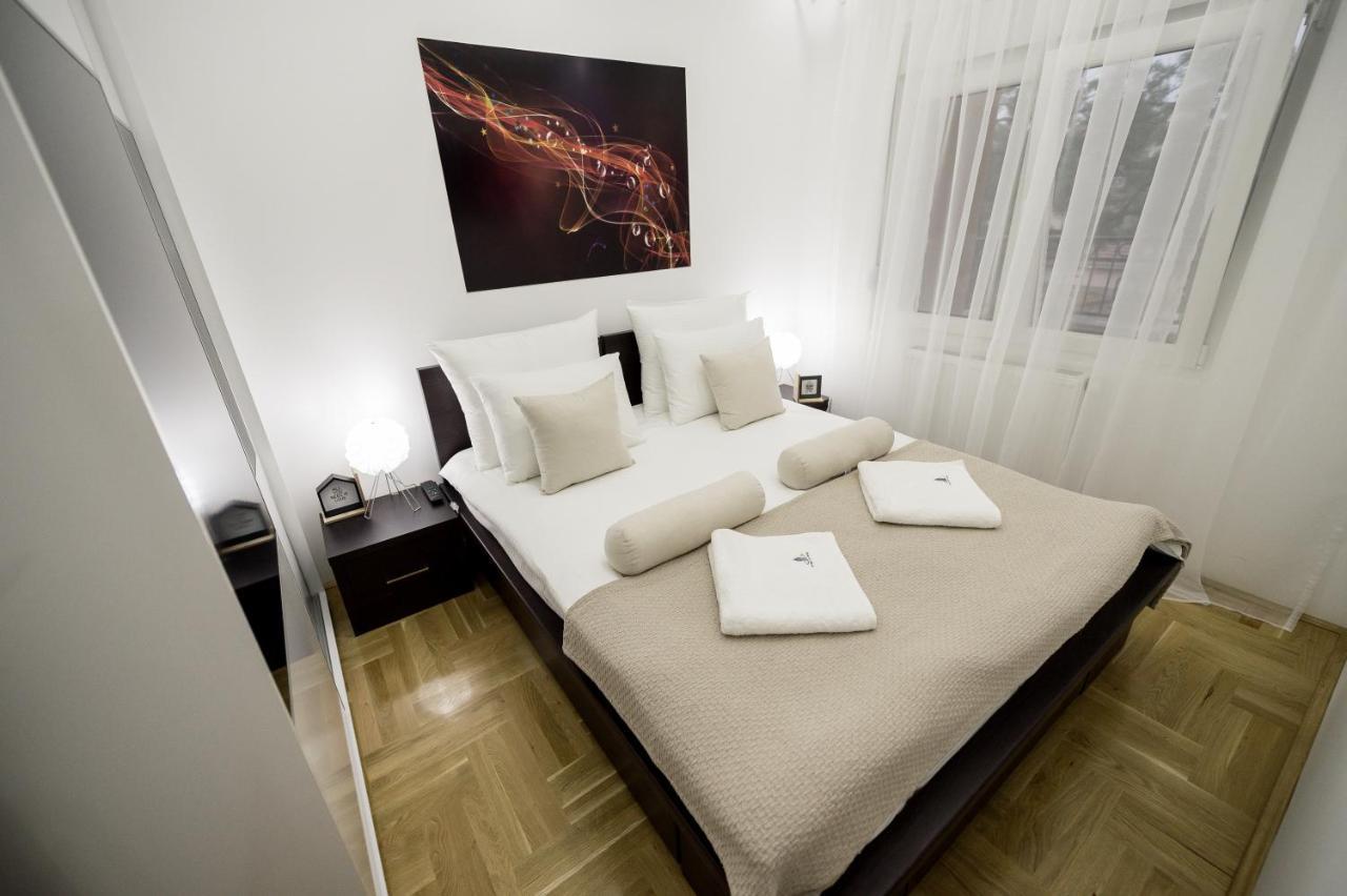 Centar Lux Apartment Arandjelovac Exterior foto